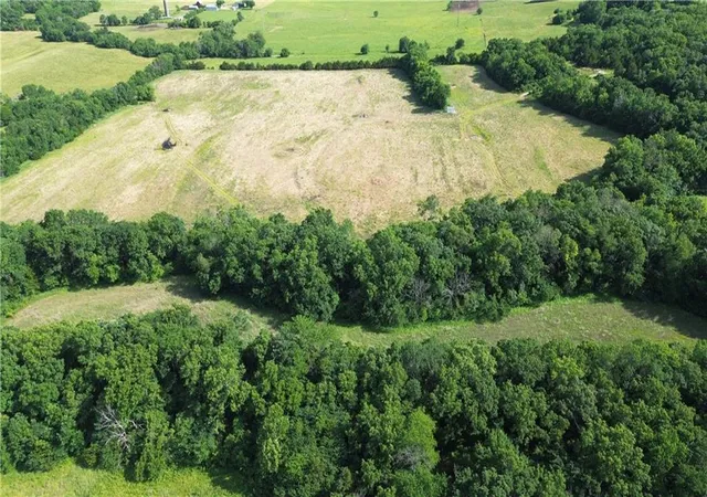 5th image of 00000 Pressonville Rd, Paola, KS 66071 | MLS# 2626359