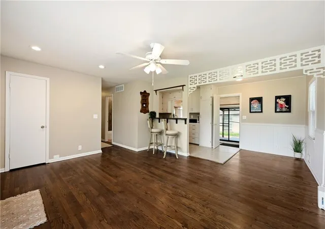 27th image of 704 S Cedar St, Belton, MO 64012 | MLS# 2626364