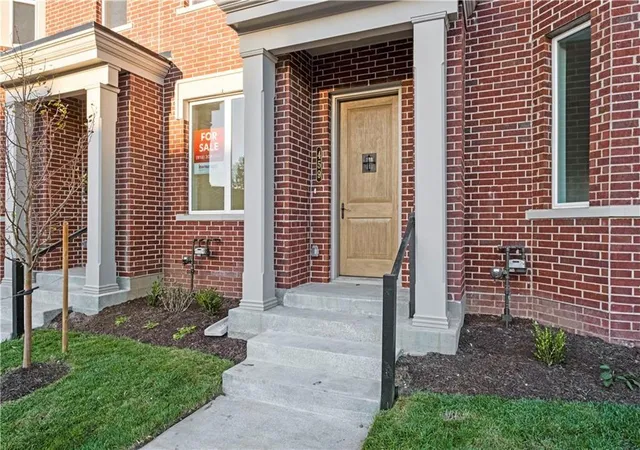 1st image of 459 Sw Longview Blvd, Lees Summit, MO 64081 | MLS# 2626372