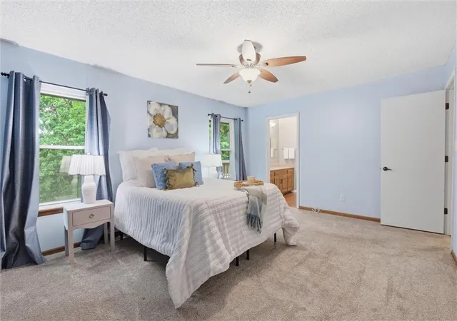 Homes for sale in Lenexa, KS | 9131 Acuff Ln, Lenexa, KS 66215 | MLS# 2626383