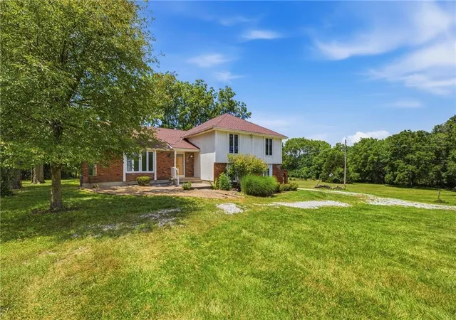 Homes for sale in Belton, MO | 18308 S State Route D Hwy, Belton, MO 64012 | MLS# 2626399