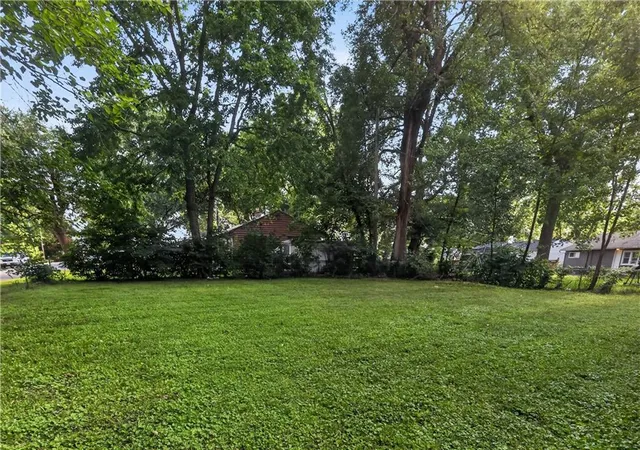 4th image of 11403 Winchester Ave, Kansas City, MO 64134 | MLS# 2626427