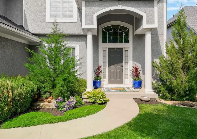 2nd image of 10877 S Barth Rd, Olathe, KS 66061 | MLS# 2626436