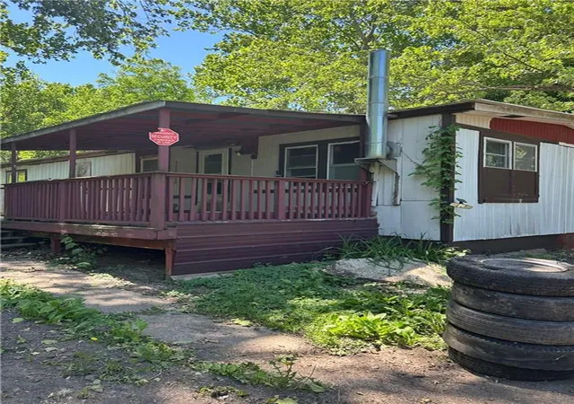 Homes for sale in Liberty, MO | 9404 Stillhouse Rd, Liberty, MO 64068 | MLS# 2626447