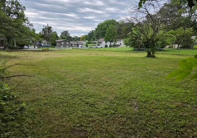 2nd image of 16204 E Independence Ave, Independence, MO 64050 | MLS# 2626459