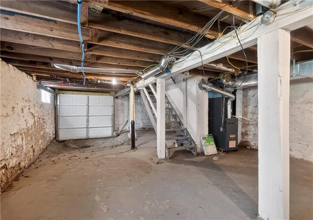 Photo 30 of Sale Pending at 2211 E 68th Terrace, Kansas City, MO 64132 | MLS# 2626473 | Listing updated on 2026-09-04