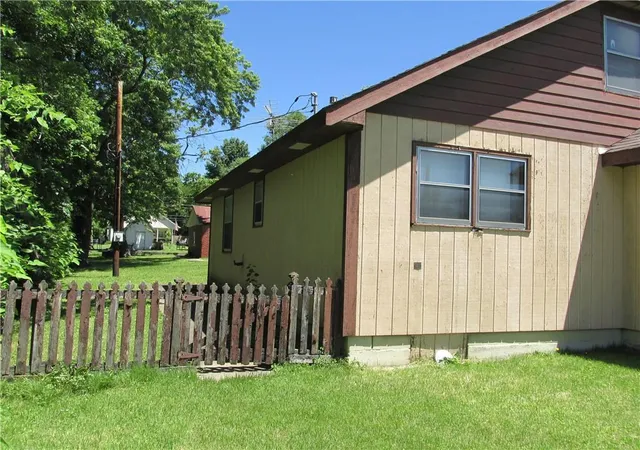 Homes for sale in Cameron, MO | 214 W 7Th St, Cameron, MO 64429 | MLS# 2626495