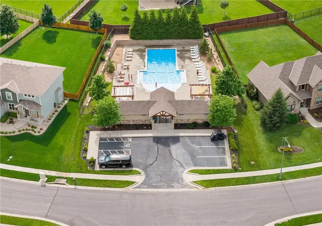 46th image of 9104 Sw 10th Ter, Lees Summit, MO 64064 | MLS# 2626508