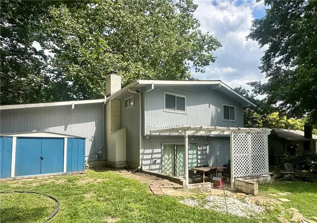 28th image of 9102 Grant Ln, Overland Park, KS 66212 | MLS# 2626516