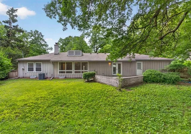 Homes for sale in Prairie Village, KS | 8209 Beverly St, Prairie Village, KS 66208 | MLS# 2626535