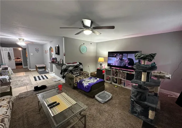 2nd image of 808 S Willis Ave, Independence, MO 64052 | MLS# 2626543