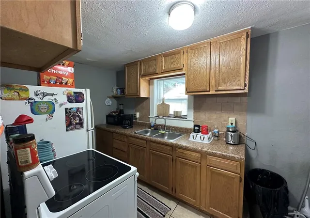 4th image of 808 S Willis Ave, Independence, MO 64052 | MLS# 2626543