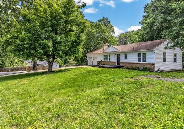 Photo 2 of Single family home for sale at 8849 N Locust St, Kansas City, MO 64155 | MLS# 2626548 | Listing updated on 2026-09-01