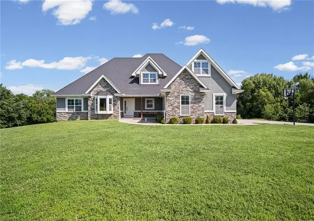 Homes for sale in Savannah, MO | 12789 Pontiac Dr, Savannah, MO 64485 | MLS# 2626550