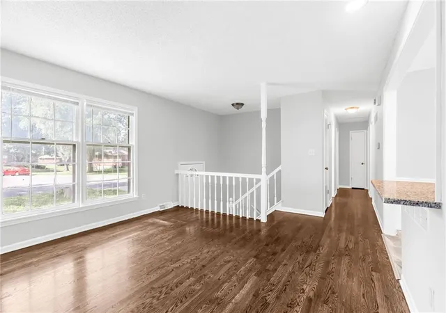 5th image of 1908 2Nd St, Lees Summit, MO 64081 | MLS# 2626555