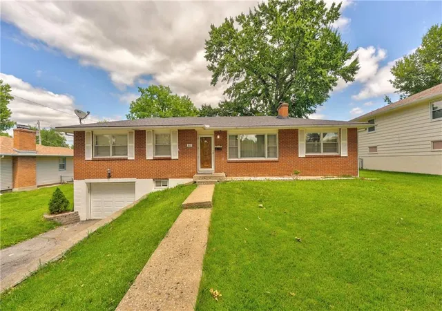 1st image of 1601 N 81st Ter, Kansas City, KS 66112 | MLS# 2626558