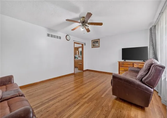 4th image of 1601 N 81St Ter, Kansas City, KS 66112 | MLS# 2626558