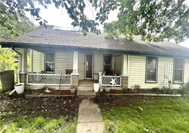 Homes for sale in Adrian, MO | 617 N Houston St, Adrian, MO 64720 | MLS# 2626587
