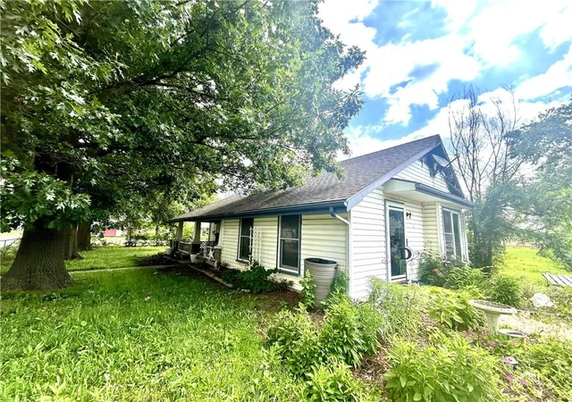 Homes for sale in Adrian, MO | 617 N Houston St, Adrian, MO 64720 | MLS# 2626587