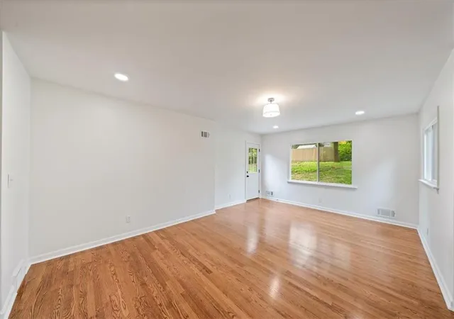 5th image of 5711 W 78Th Ter, Prairie Village, KS 66208 | MLS# 2626598
