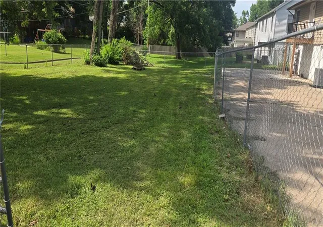 Homes for sale in Pittsburg, KS | 1916 S Stilwell St, Pittsburg, KS 66762 | MLS# 2626613
