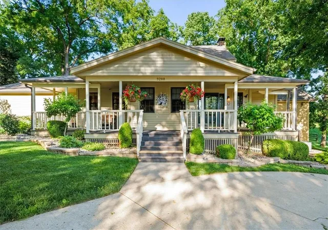 Photo 3 of Single family home for sale at 9200 Nw 78th Street, Kansas City, MO 64152 | MLS# 2626633 | Listing updated on 2026-07-06