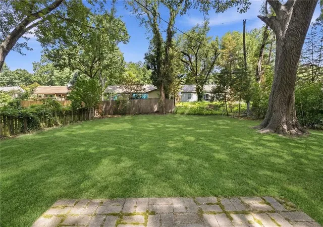 21st image of 2320 W 76th St, Prairie Village, KS 66208 | MLS# 2626657