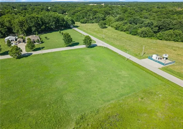 Homes for sale in Pittsburg, KS | 2206 Porter Lane Lane, Pittsburg, KS 66762 | MLS# 2626661