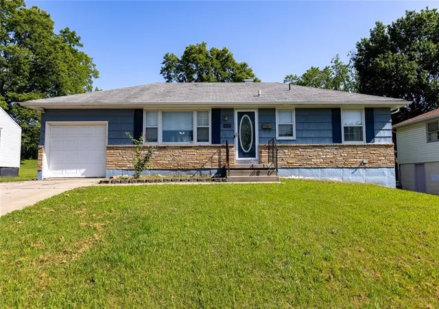 Photo 1 of Sale Pending at 3816 E 72nd Terrace, Kansas City, MO 64132 | MLS# 2626665 | Listing updated on 2026-08-26