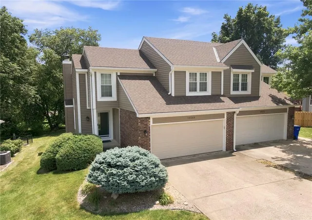 1st image of 10569 Century Ln, Lenexa, KS 66215 | MLS# 2626679