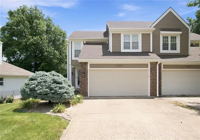 2nd image of 10569 Century Ln, Lenexa, KS 66215 | MLS# 2626679