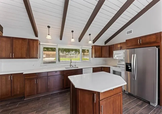 Homes for sale in Prairie Village, KS | 7637 Colonial Dr, Prairie Village, KS 66208 | MLS# 2626682