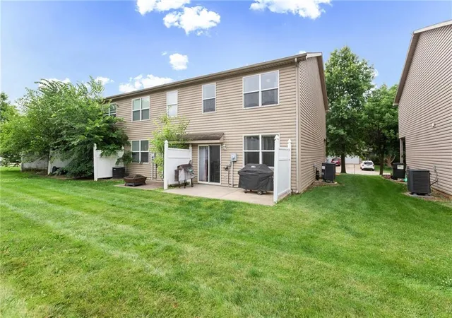 Homes for sale in Louisburg, KS | 228 N 4th Ter, Louisburg, KS 66053 | MLS# 2626691