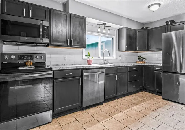 Homes for sale in Adrian, MO | 233 W 5th St, Adrian, MO 64720 | MLS# 2626705
