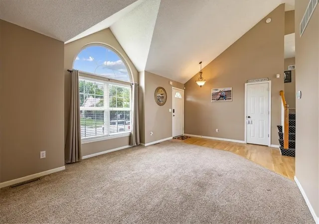 5th image of 1300 Se Princeton Dr, Lees Summit, MO 64081 | MLS# 2626724