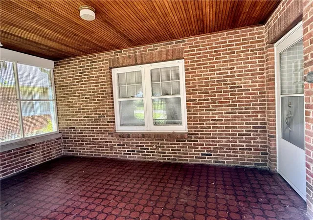 Homes for sale in Higginsville, MO | 1608 N Walnut St, Higginsville, MO 64037 | MLS# 2626756