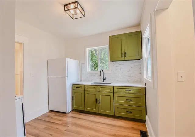 Photo 4 of Single family home for sale at 511 N 8th Street, Kansas City, KS 66101 | MLS# 2626757 | Listing updated on 2026-06-18