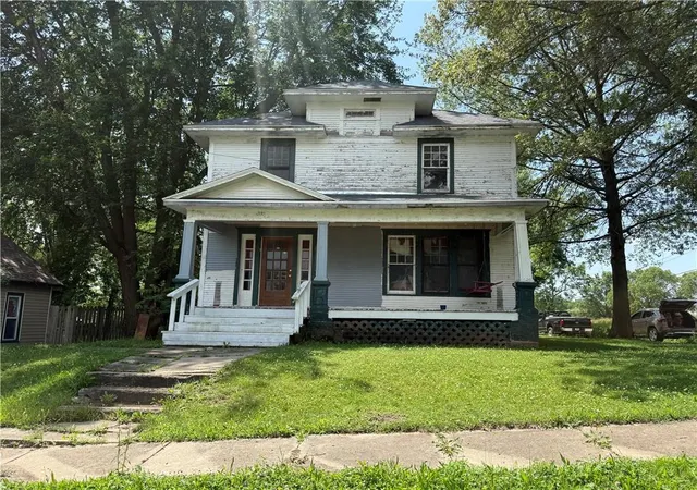 Photo 1 of Sale Pending at 102 E 4th Street, Pickering, MO 64476 | MLS# 2626758 | Listing updated on 2026-10-07
