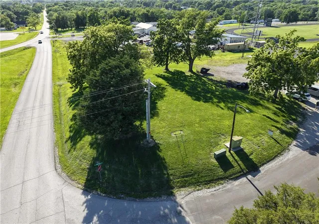 Homes for sale in Stanberry, MO | Main & Pineview St, Stanberry, MO 64489 | MLS# 2626761