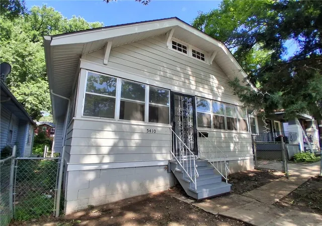 Photo 1 of Single family home for sale at 5410 Olive St, Kansas City, MO 64130 | MLS# 2626773 | Listing updated on 2026-09-01