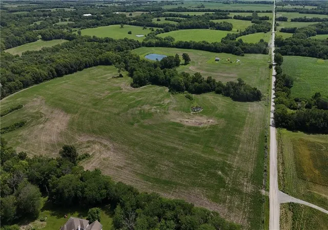 4th image of 240Th N/A, Plattsburg, MO 64477 | MLS# 2626790
