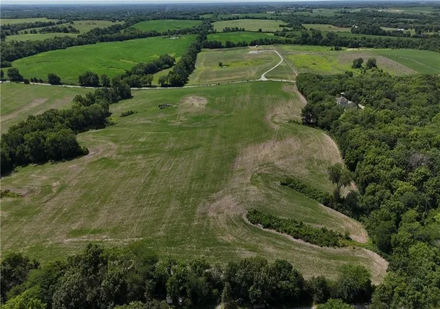 8th image of 240th N/a, Plattsburg, MO 64477 | MLS# 2626790
