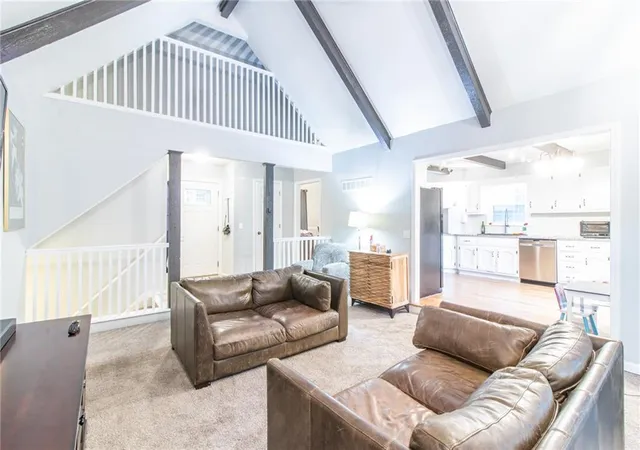 Photo 3 of Single family home for sale at 1139 Ne Clubhouse Ct, Lee's Summit, MO 64086 | MLS# 2626792 | Listing updated on 2026-08-27