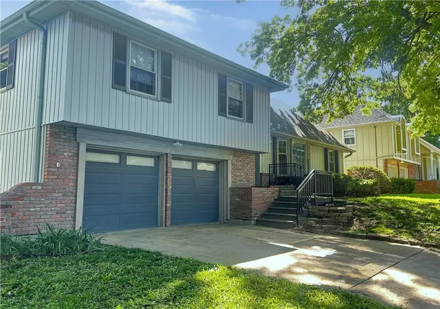 4th image of 9102 W 81St Ter, Overland Park, KS 66204 | MLS# 2626795