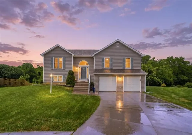 2nd image of 12650 Oakwood Dr, Platte City, MO 64079 | MLS# 2626800