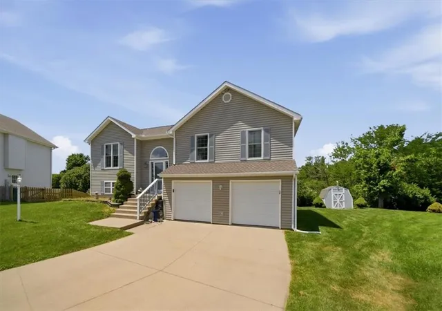 4th image of 12650 Oakwood Dr, Platte City, MO 64079 | MLS# 2626800