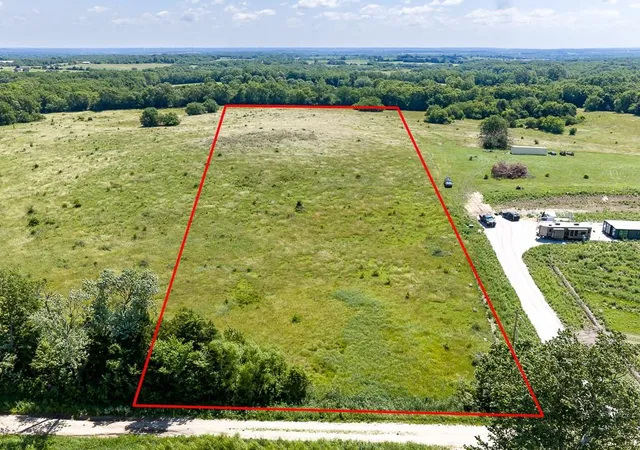 1st image of Lot 1 163rd St, Leavenworth, KS 66048 | MLS# 2626801