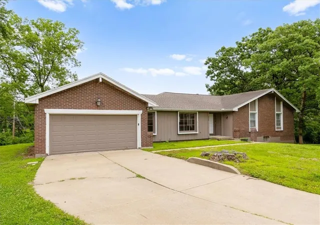 Photo 1 of Single family home for sale at 9905 Wayne Ave, Kansas City, MO 64131 | MLS# 2626807 | Listing updated on 2026-08-24