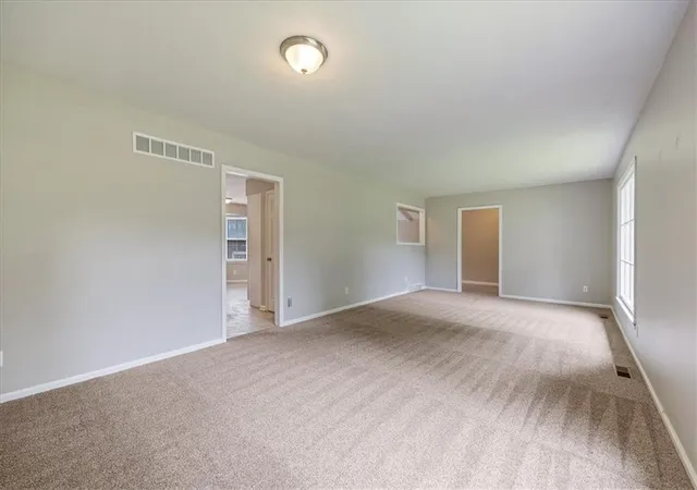 Photo 4 of Single family home for sale at 9905 Wayne Ave, Kansas City, MO 64131 | MLS# 2626807 | Listing updated on 2026-08-24