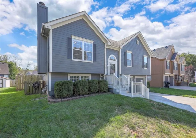 2nd image of 18909 E 12th Ter, Independence, MO 64057 | MLS# 2626808